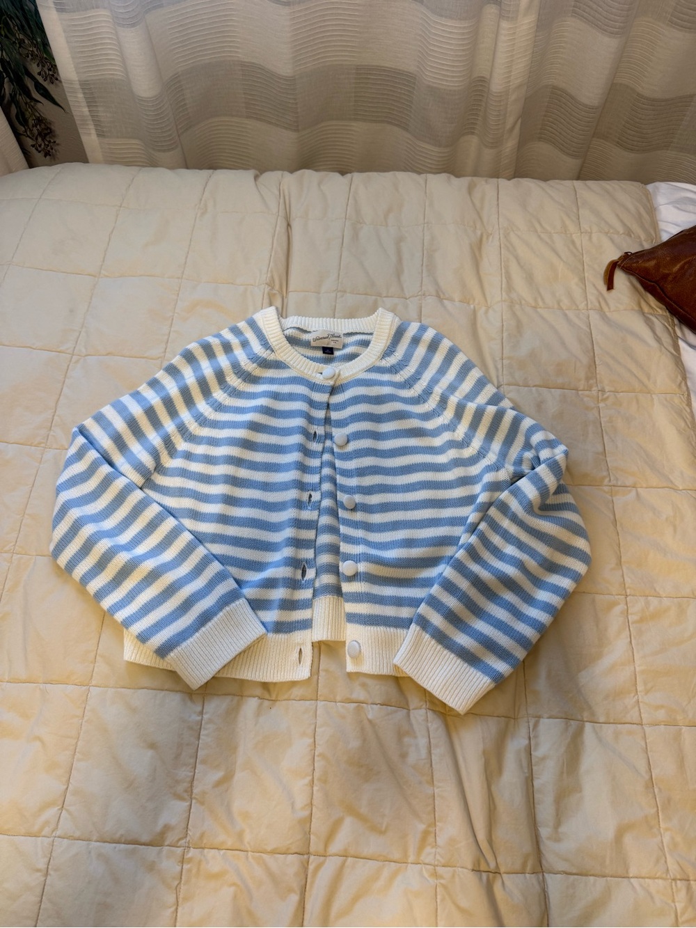 Universal Thread Blue & White Striped Sweater